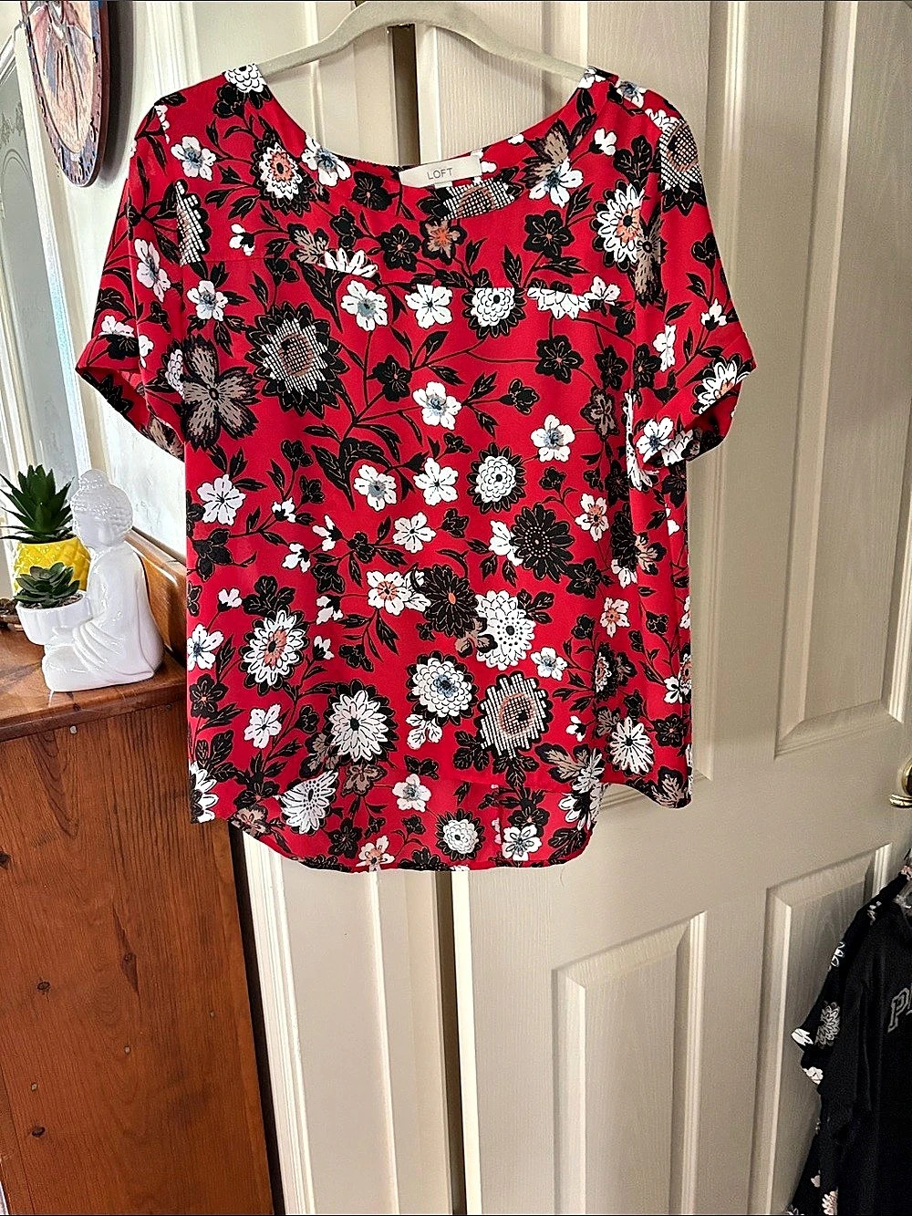 LOFT Floral Short Sleeve Blouse in Red & Black